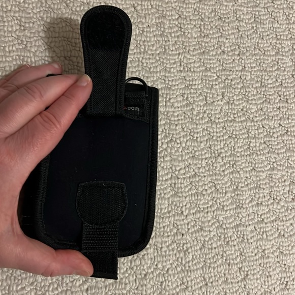 Roots camera case - Picture 3 of 8